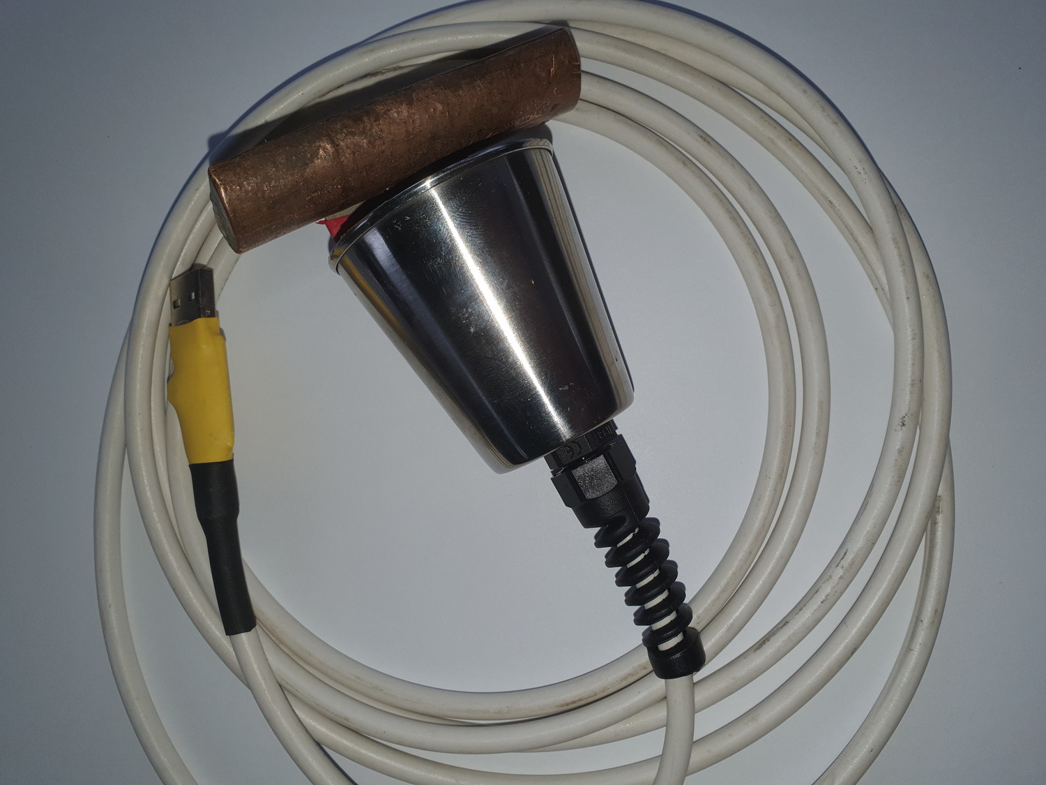 Система крепления электрода с usb-преобразователем тока