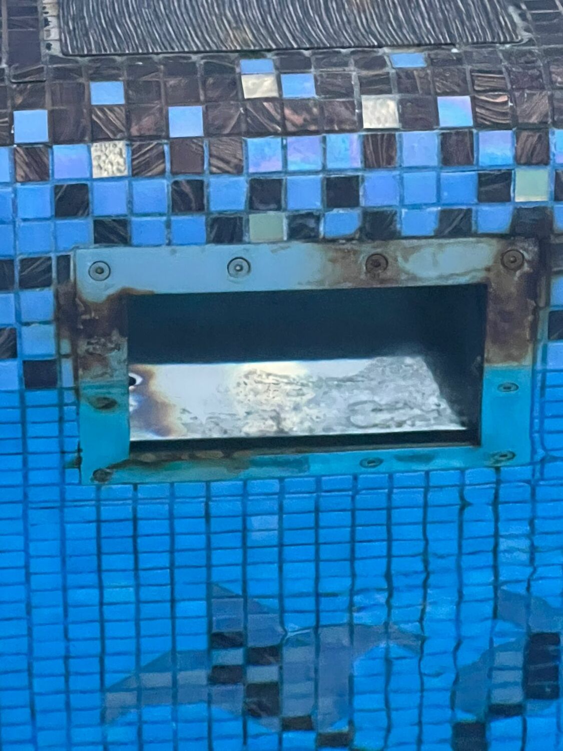 корозия металла в бассейне